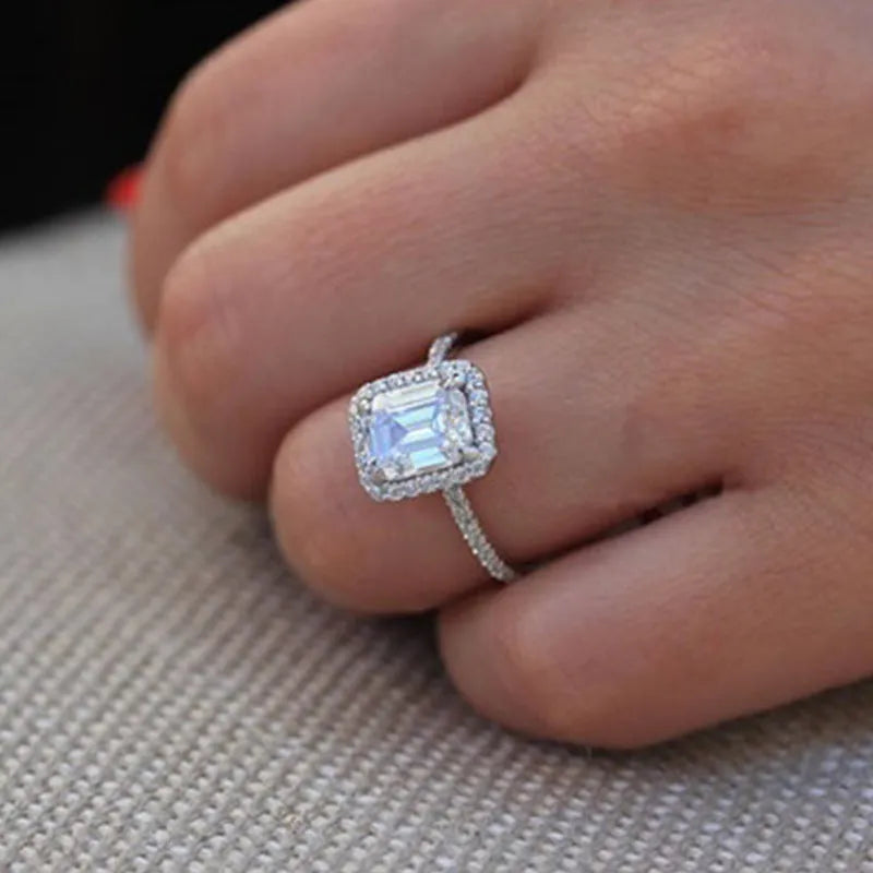 3.5 carat emulation diamond rectangle princess ring in silver tone electroplated metal, geometric women's fashion ring.
