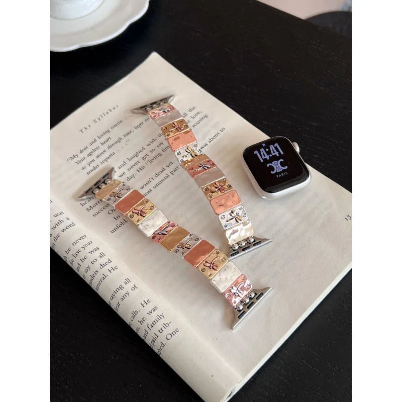 Elastic embossed dragonfly watch band for Apple Watch, stretchable single-circle design, available in 125mm and 135mm lengths