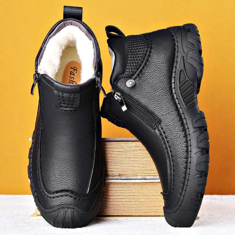 Men's cotton shoes with plush insulation, black, flat heel, round toe, visible sewing on upper