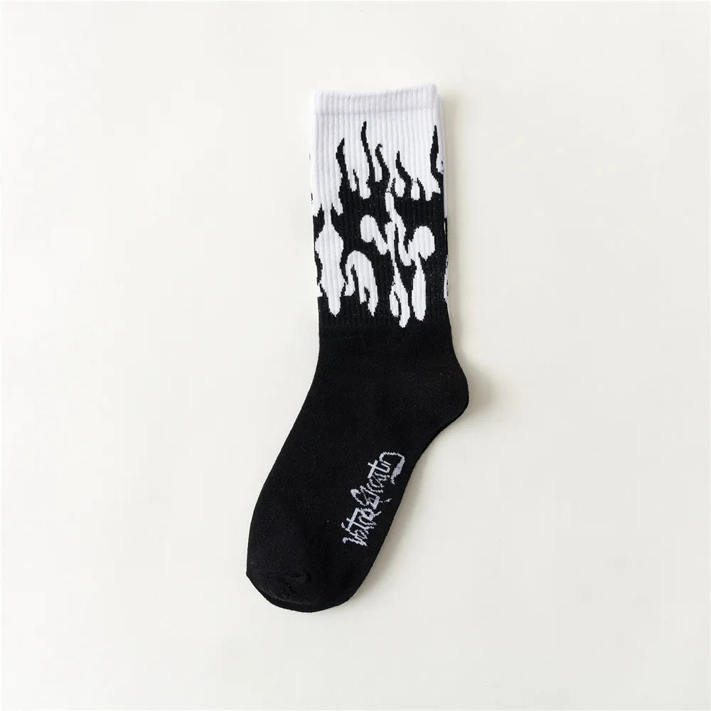 Cotton men's middle tube sports socks in orange and white, breathable and sweat-absorbing for autumn wear