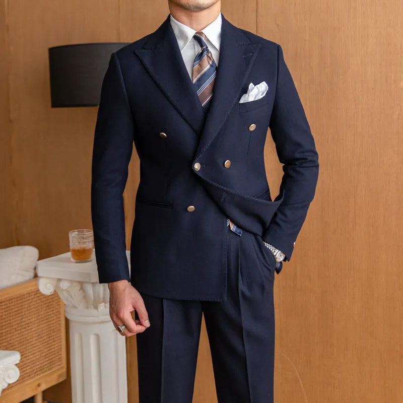 Men's slim double-breasted suit in off-white with two-button placket and long sleeves