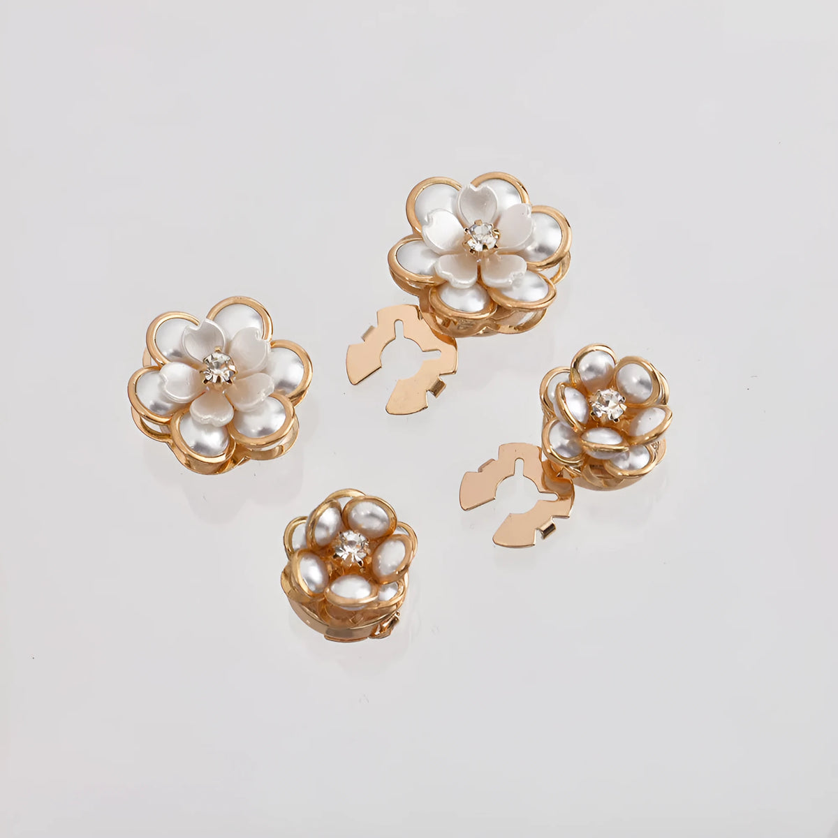 Pearl camellia scarf buckle in alloy with diamond treatment finish, flower shape, available in Style 1 and Style 2