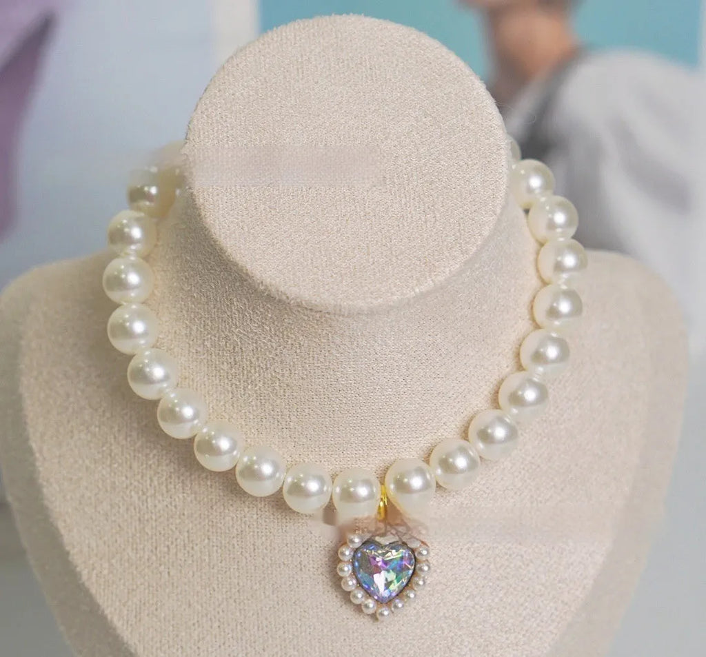 Decorative cat collar necklace with love gem design in translucent colours