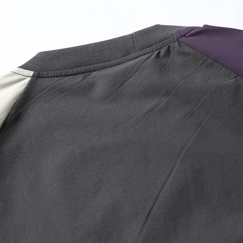Dark grey men's T-shirt with contrast colour raglan sleeves, loose fit short-sleeved pullover
