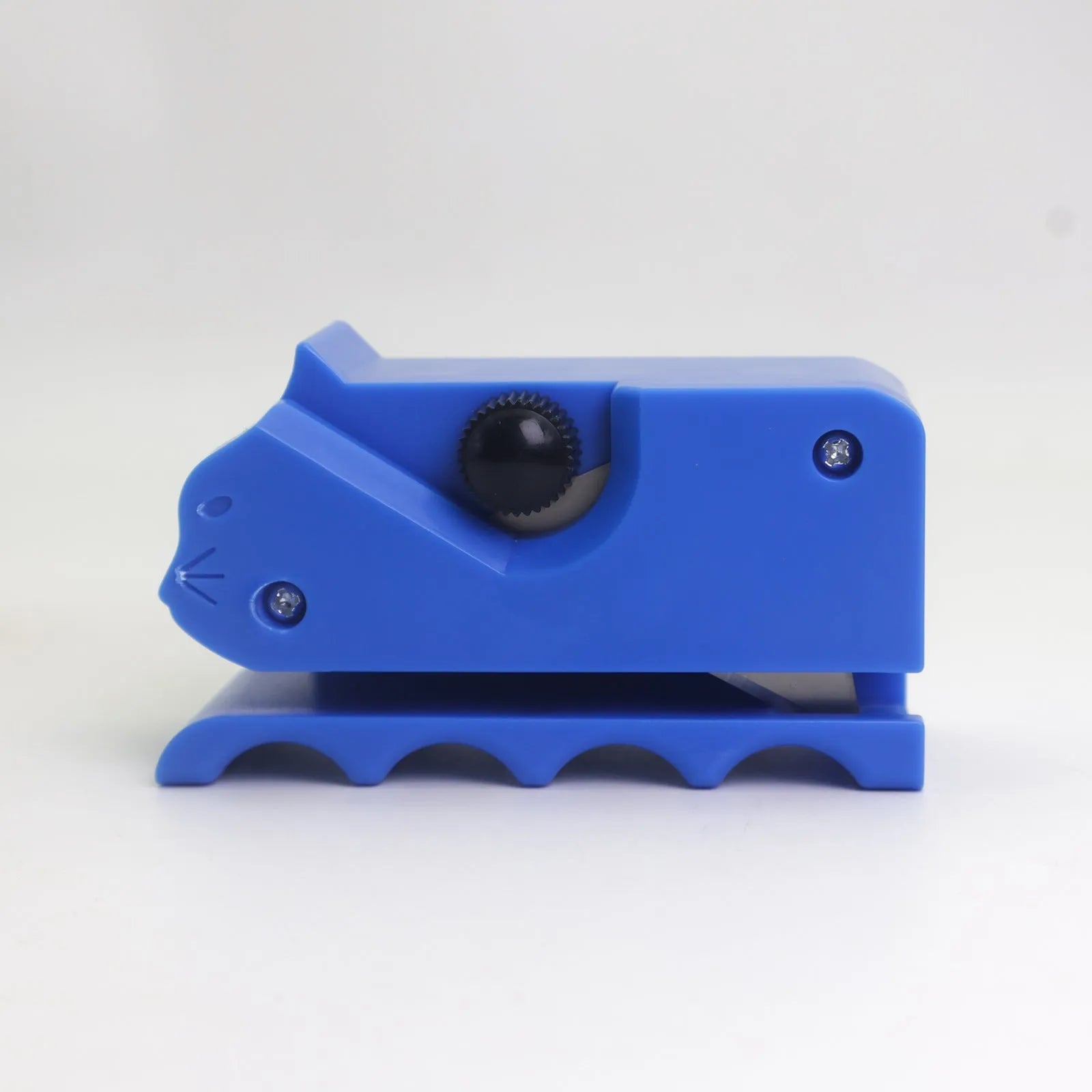 Cartoon cat-shaped ABS plastic cutter for cutting corrugated paper in red colour