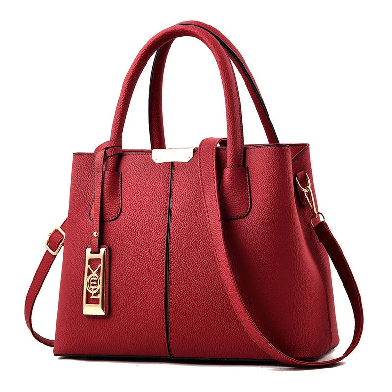 Large capacity women's shoulder bag in soft PU leather with horizontal square shape