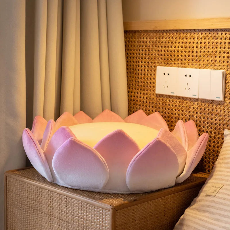 Lotus-shaped cat mattress with non-slip base, crystal super soft fabric and sponge, available in 20cm to 82cm sizes