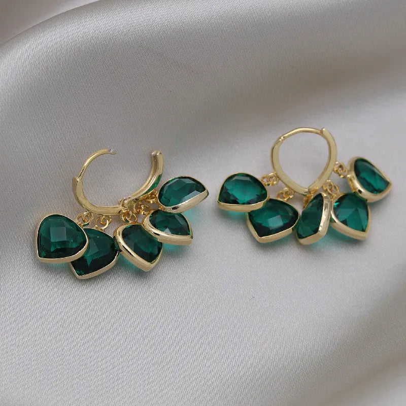 Korean style green heart ear clip earrings with dancing glass pendant and artificial gemstones