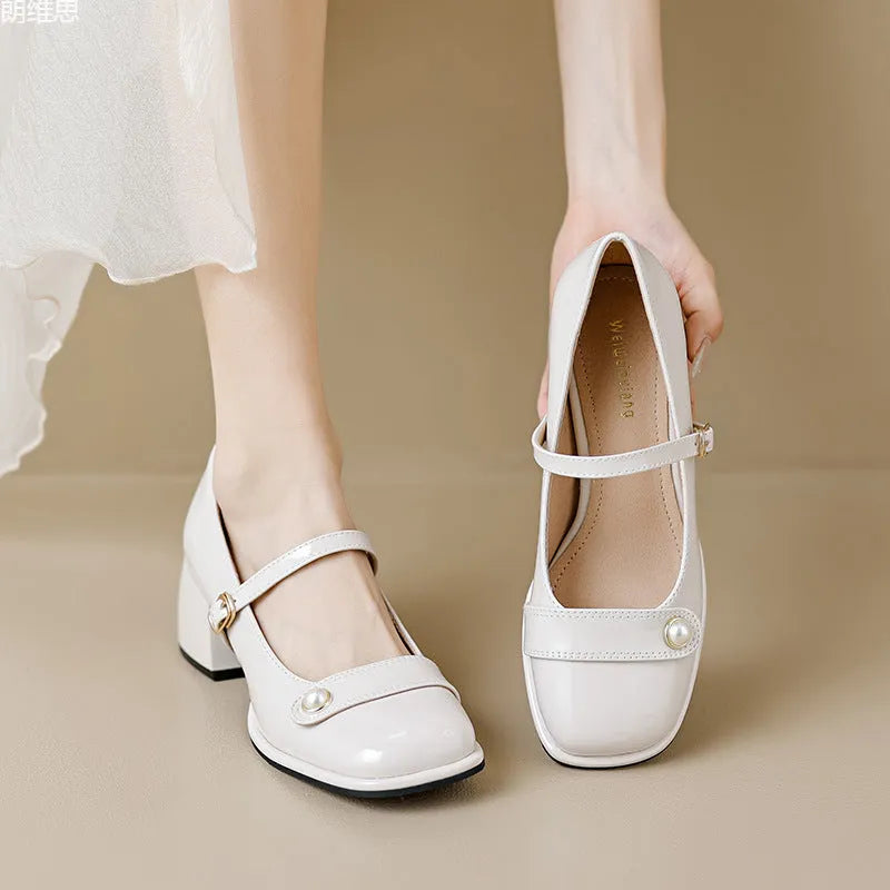 Women's apricot patent leather chunky heel hiking shoes with square toe and buckle fastening