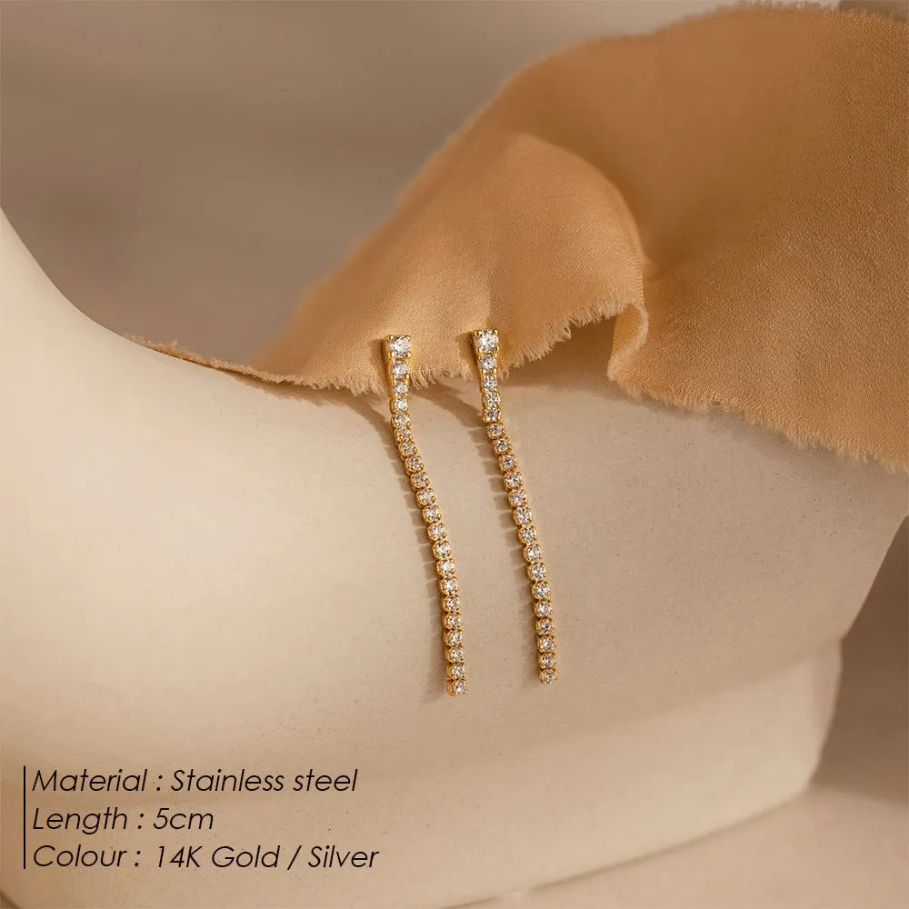 Simple geometric zircon earrings for women in gold or steel colours with Chinese style linear elements