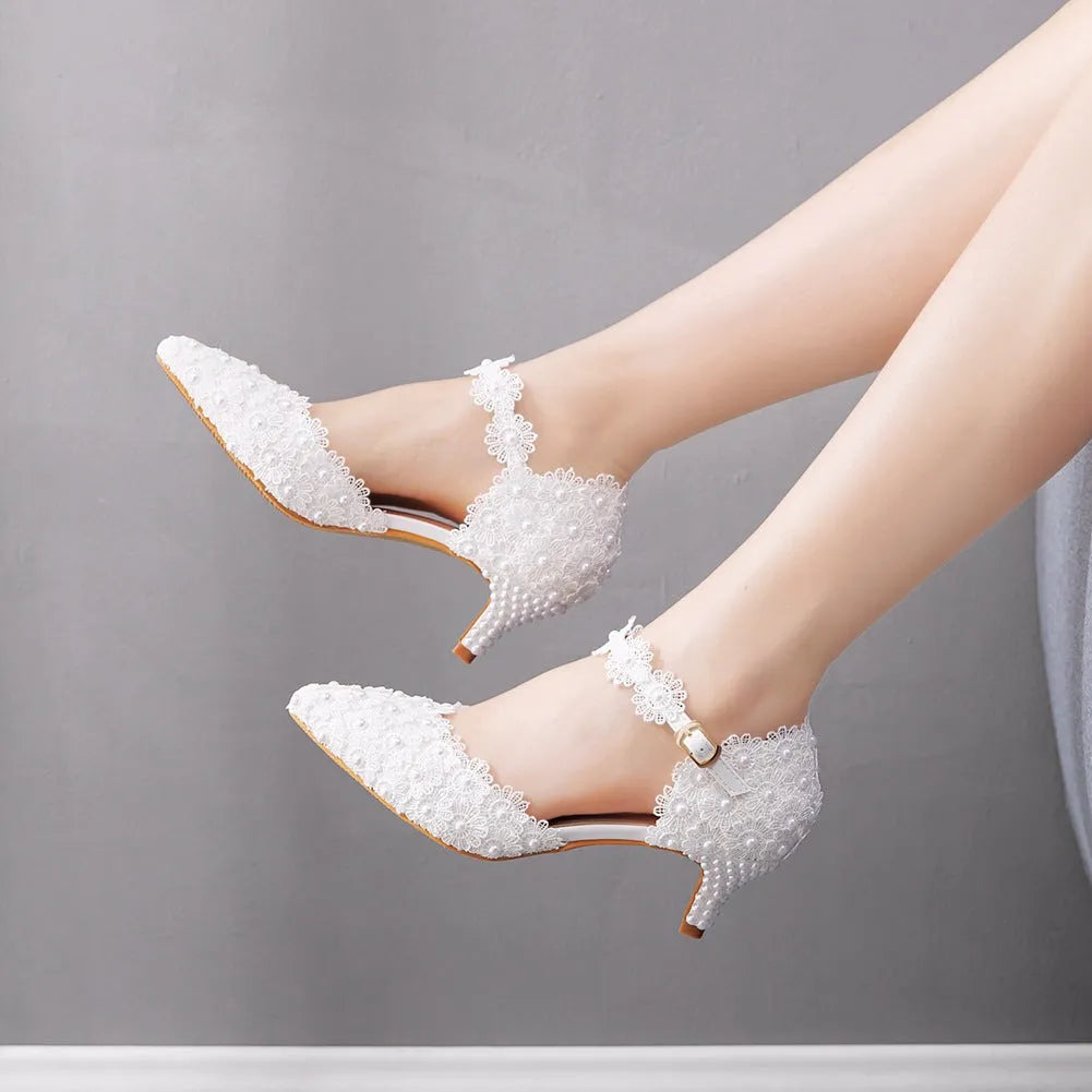 Pointed toe low heel sandals for women in white artificial PU with stiletto heel
