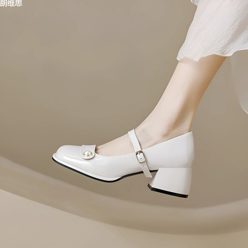 Women's apricot patent leather chunky heel hiking shoes with square toe and buckle fastening