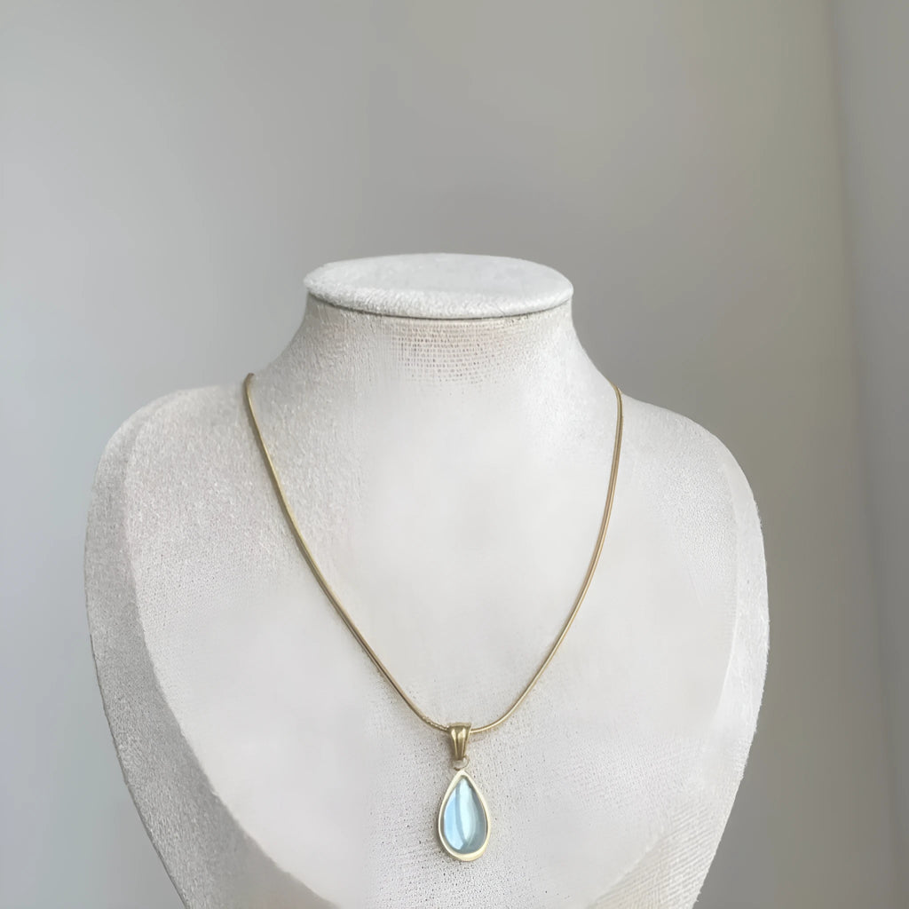 Retro blue and green water drop necklace with mixed gem pendant on snake bones chain