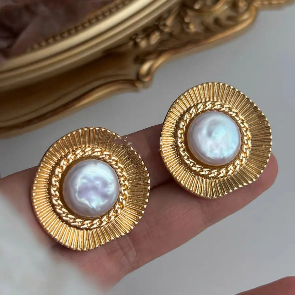 Round gold French retro earrings for women with electroplated finish