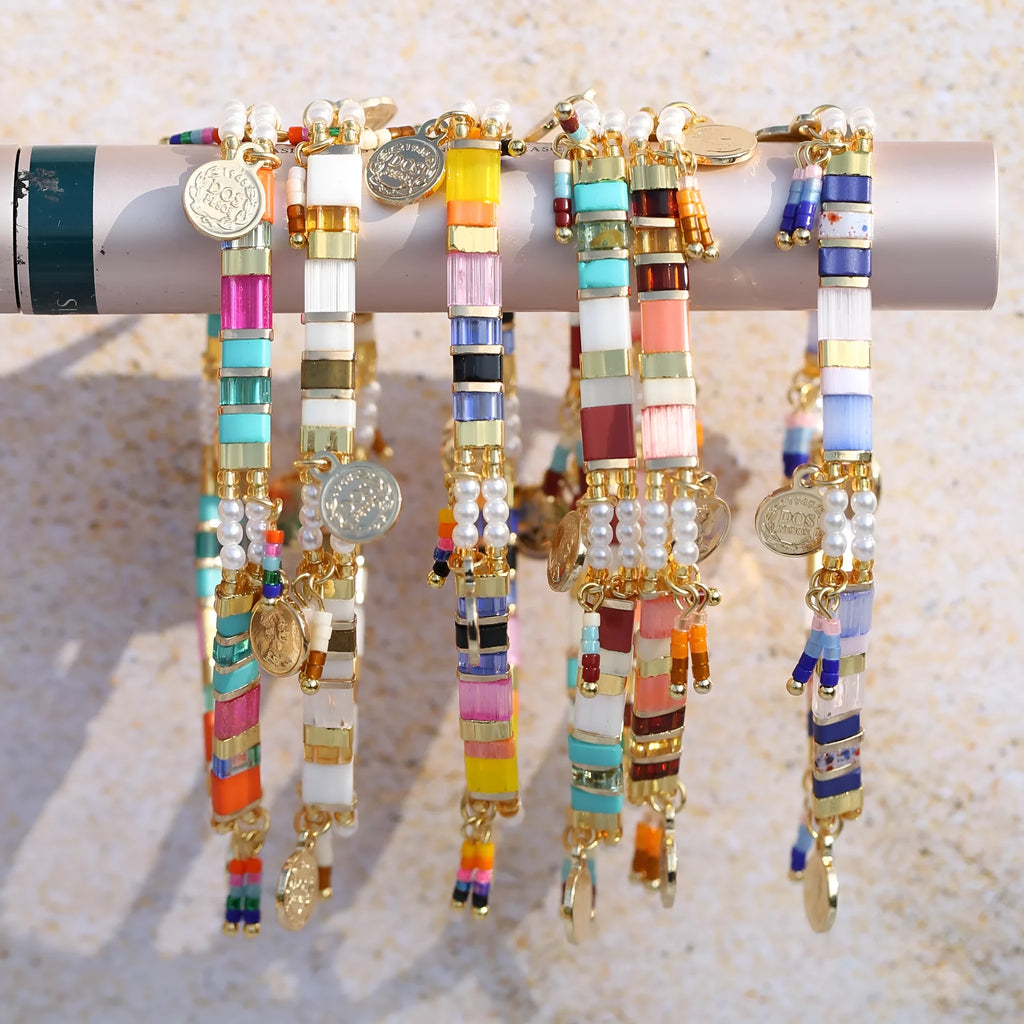 Women's handmade bracelet with imitation pearls and coloured glass beads in European and American jewellery style