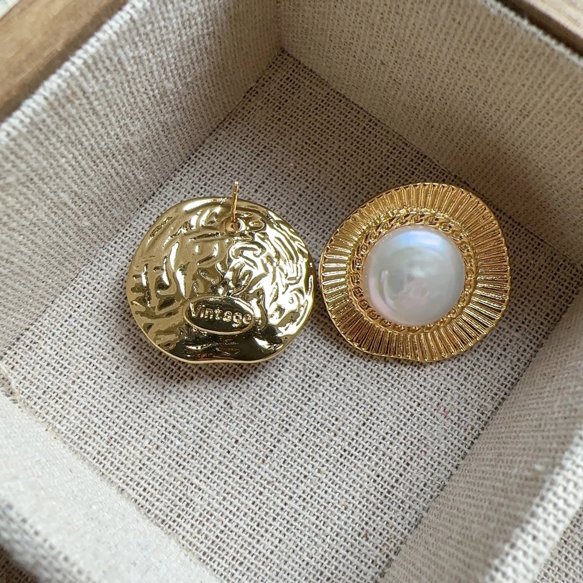 Round gold French retro earrings for women with electroplated finish