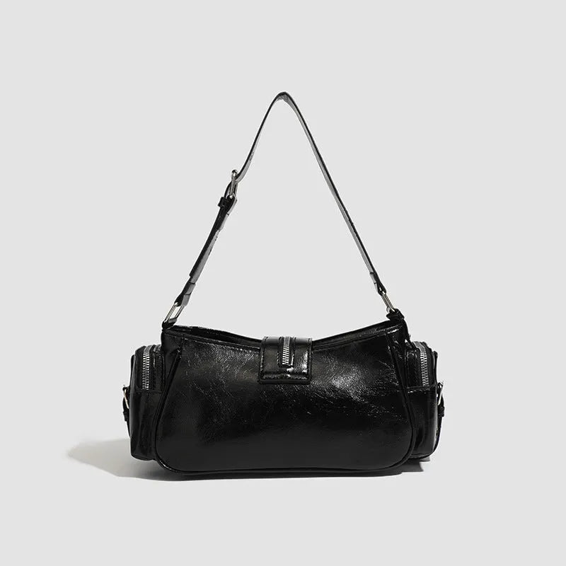 Black oil wax leather retro handbag with dumpling shape and three-dimensional outer pocket