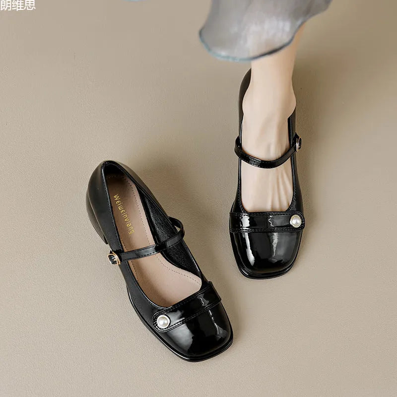 Women's apricot patent leather chunky heel hiking shoes with square toe and buckle fastening