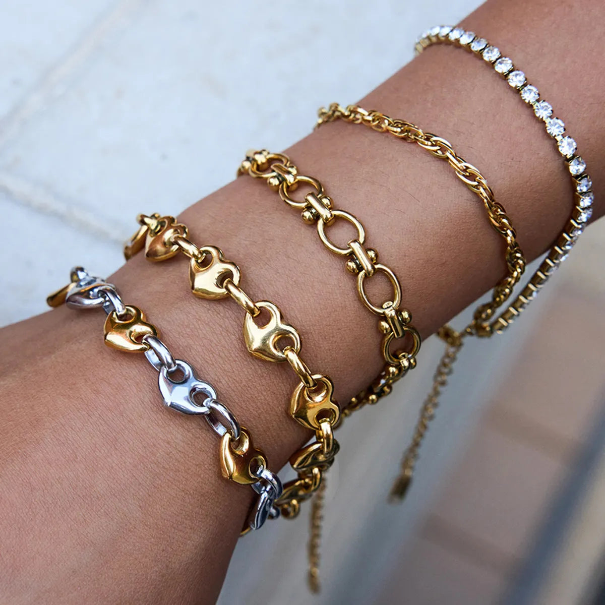 Stainless steel necklace and earrings set for women with bracelet and one pair of earrings in Love Light Luxury style