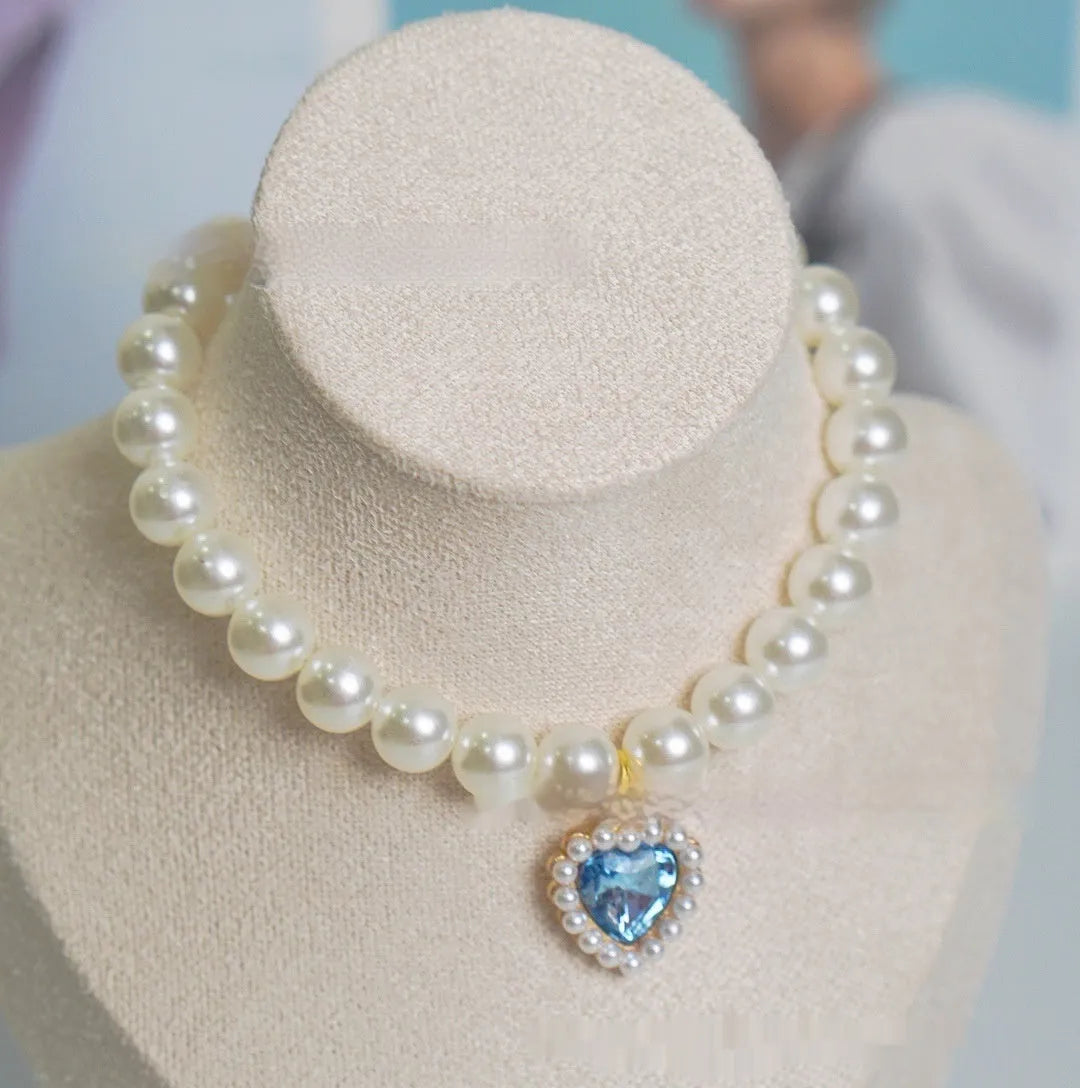 Decorative cat collar necklace with love gem design in translucent colours