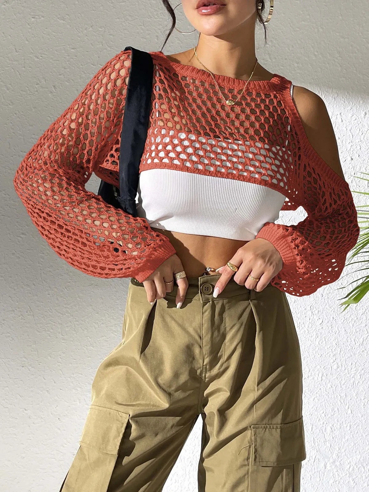 Beach mesh shirt for couples with hollowed navel design in polypropylene fabric