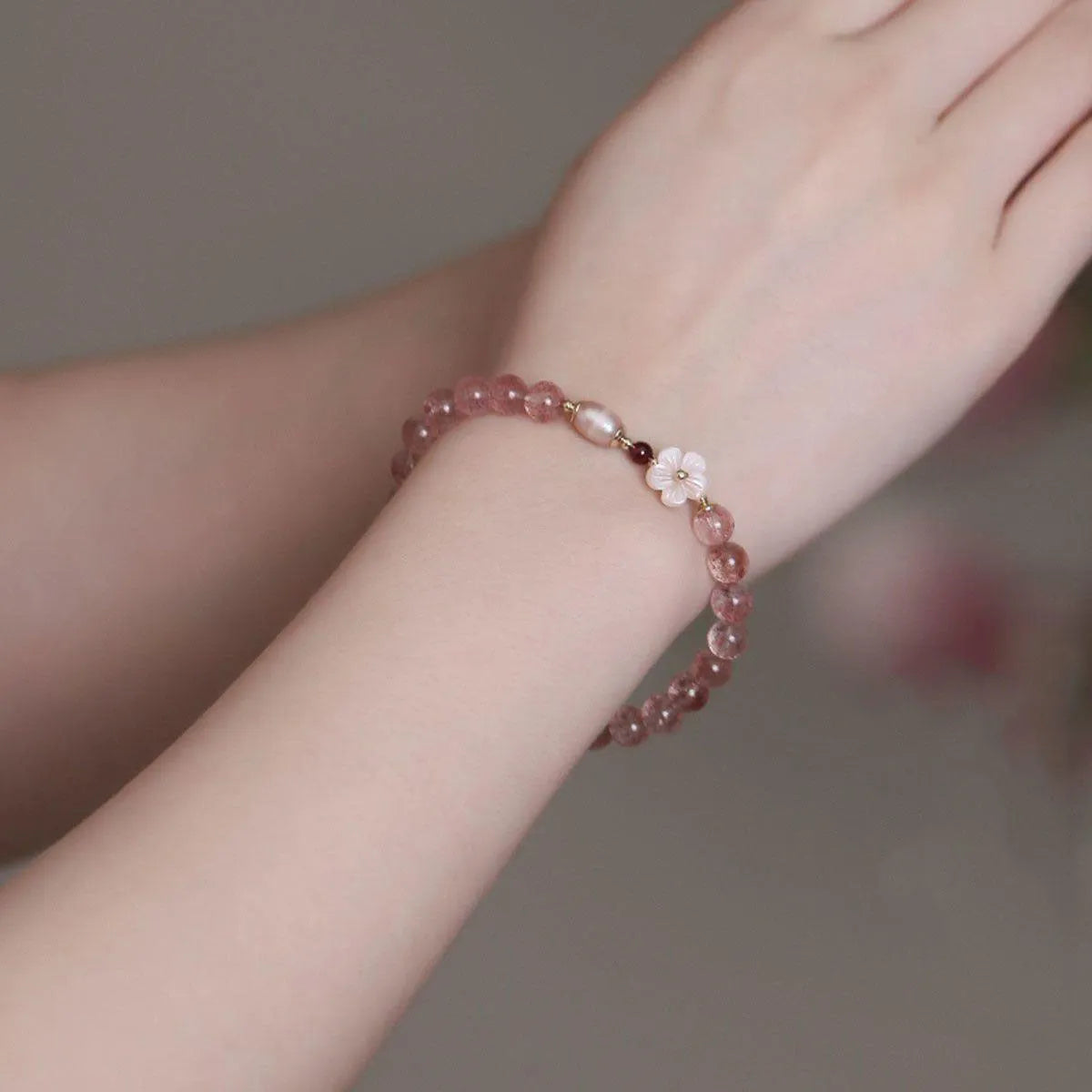 Strawberry quartz peach blossom crystal bracelet with flower charms for women