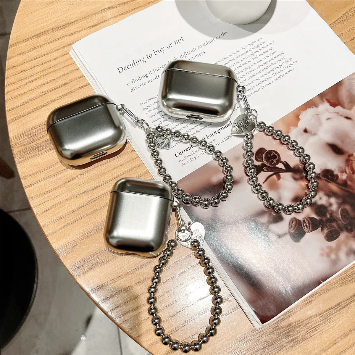 Matte plating TPU protective case for Apple AirPods Bluetooth headphones.