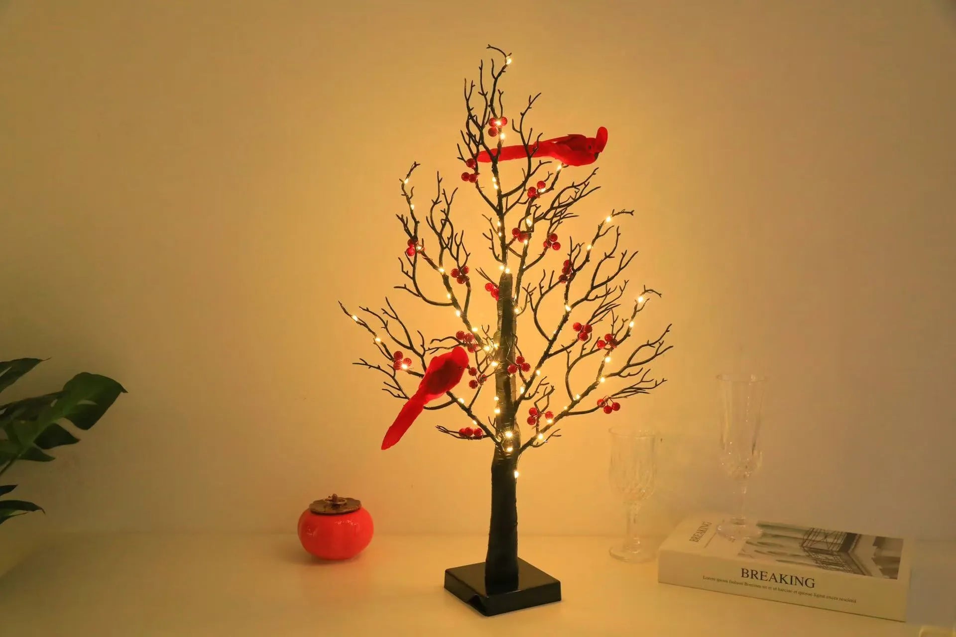 Luminous red bird winding tree lamp with 60 lights on a 53cm plastic frame, festive indoor decoration