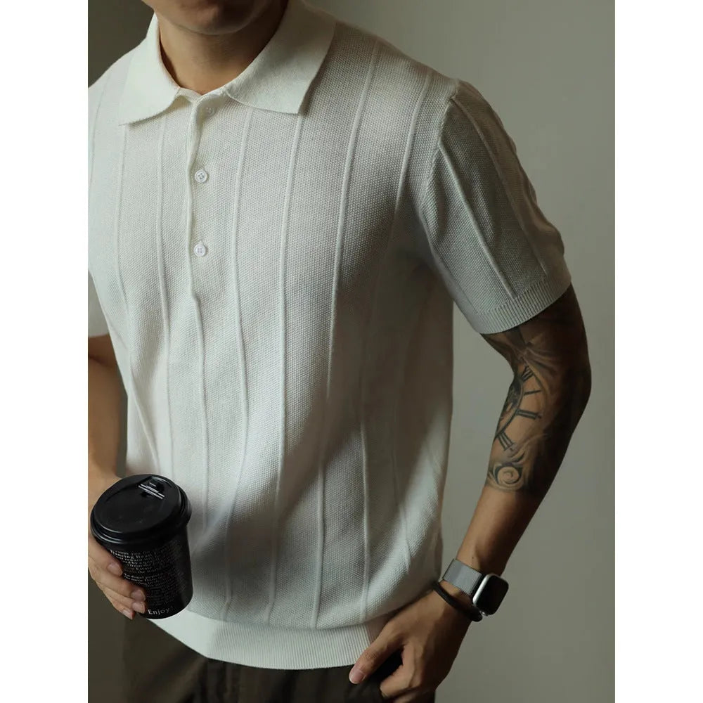 Men's loose fit solid colour basic t-shirt in black and white, pullover style