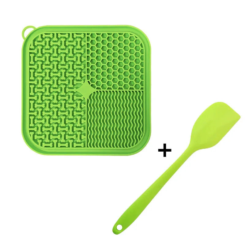 Fengrong silicone slow food mat for dogs in sky blue with scraper, non-slip pet feeding bowl