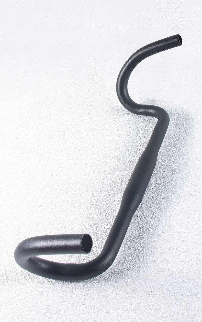 Black aluminium alloy bent handlebar for road bike with 420mm width and 31.8mm clamp diameter