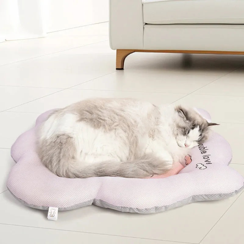 Green ice silk pet cooling mat for dogs and cats showing cooling fabric texture