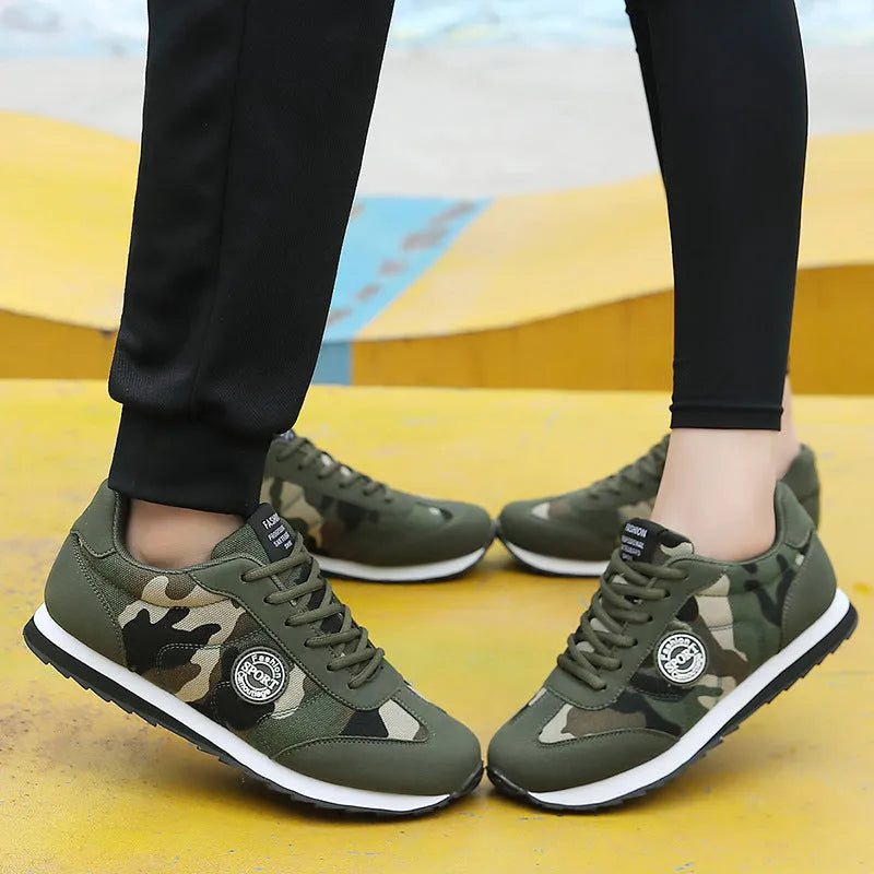 Men's and women's low-top camouflage sports running shoes with suede upper and flat sole