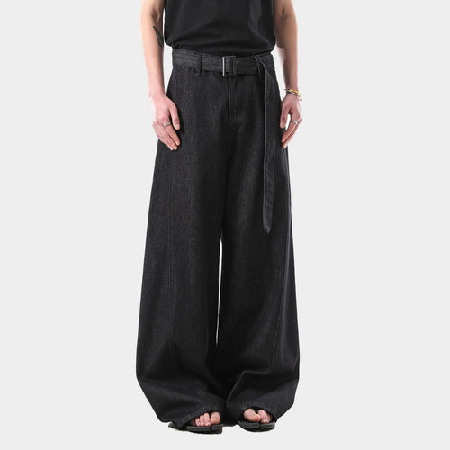 Black American retro high waist straight leg jeans made from 100% cotton denim with a zip fly.