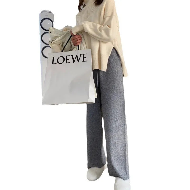 Women's high-waisted knitted wide-leg trousers in straight-leg design for winter wear