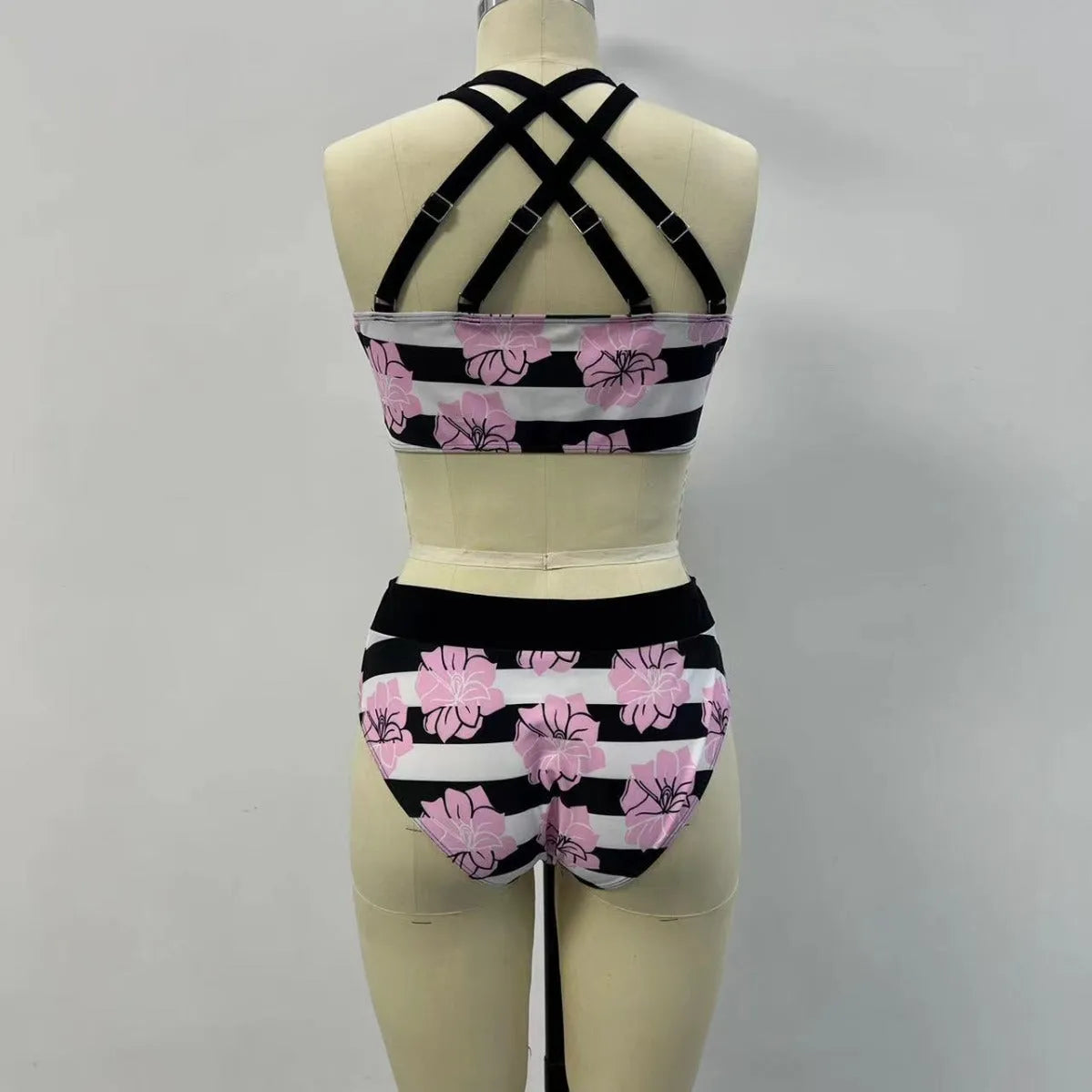 Women's black printed belly covered slimming split bikini for swimming