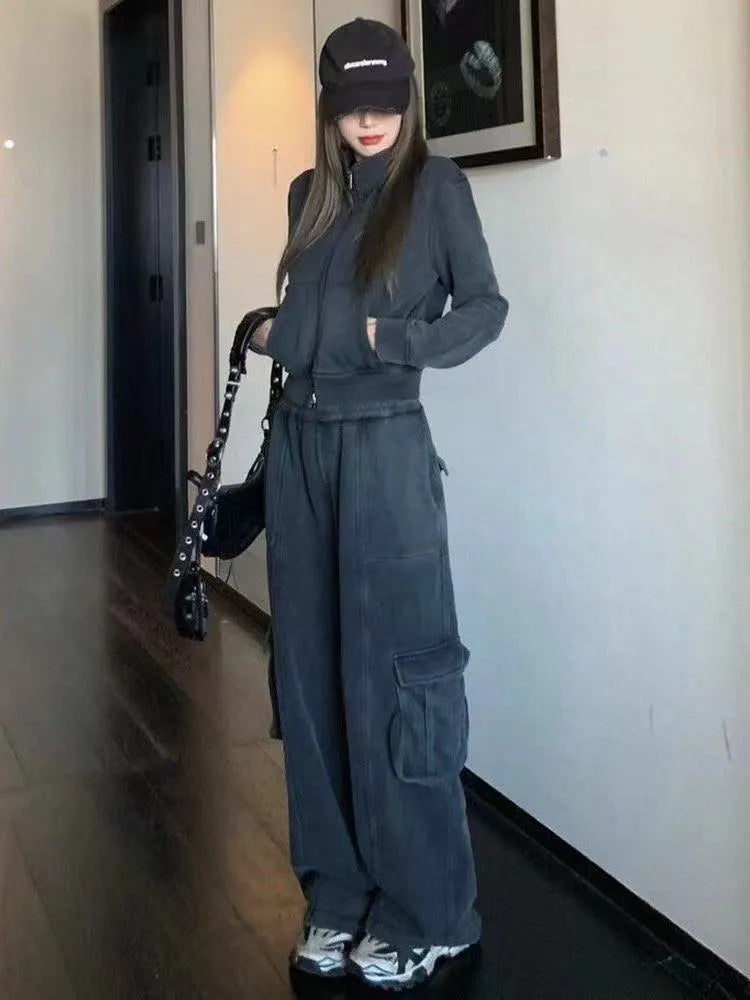 Women's loose American retro sportswear suit in dark gray with spliced detailing, polyester fabric, set includes top and trousers