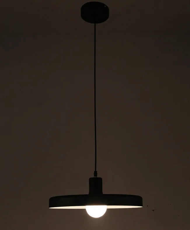 Aluminium alloy bar chandelier ceiling light in black or white for restaurants