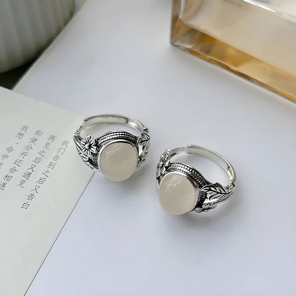 Adjustable vintage copper ring with U-shaped band and imitation white chalcedony stone