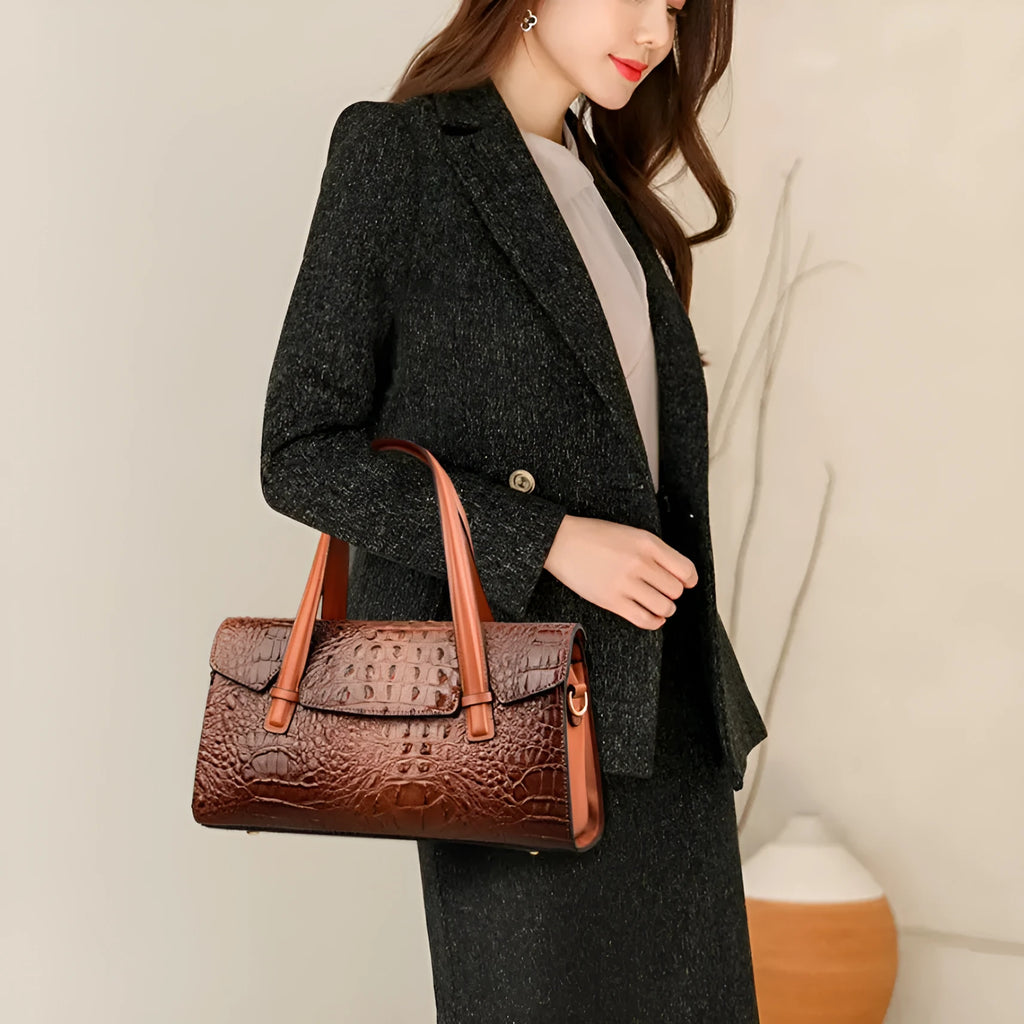 Large capacity leather messenger bag in six colours with single shoulder strap