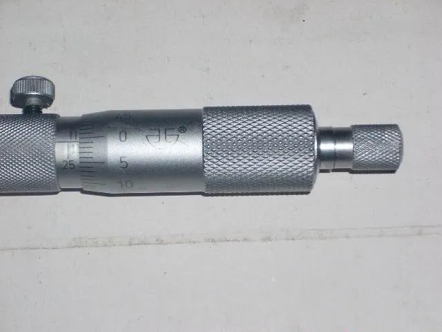 Depth micrometer measuring instrument with 0-100mm range and 0.01μm resolution