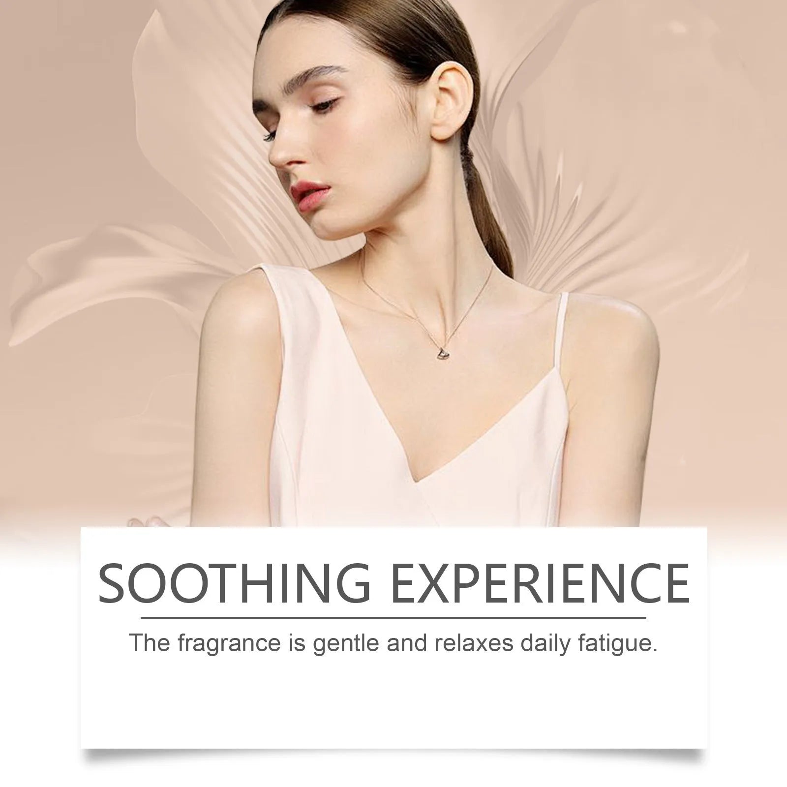 100 ml bottle of nourishing and firming body oil with coffee seed oil and hyaluronic acid.
