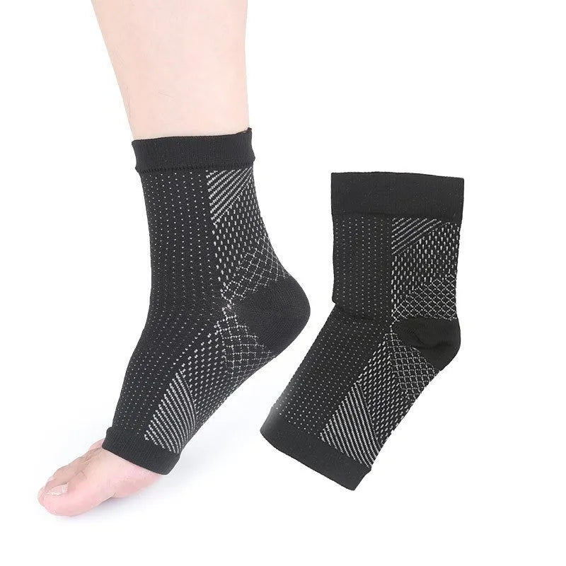 Korean-style heel invisible pressure sports foot socks in white, black, skin colour and copper.