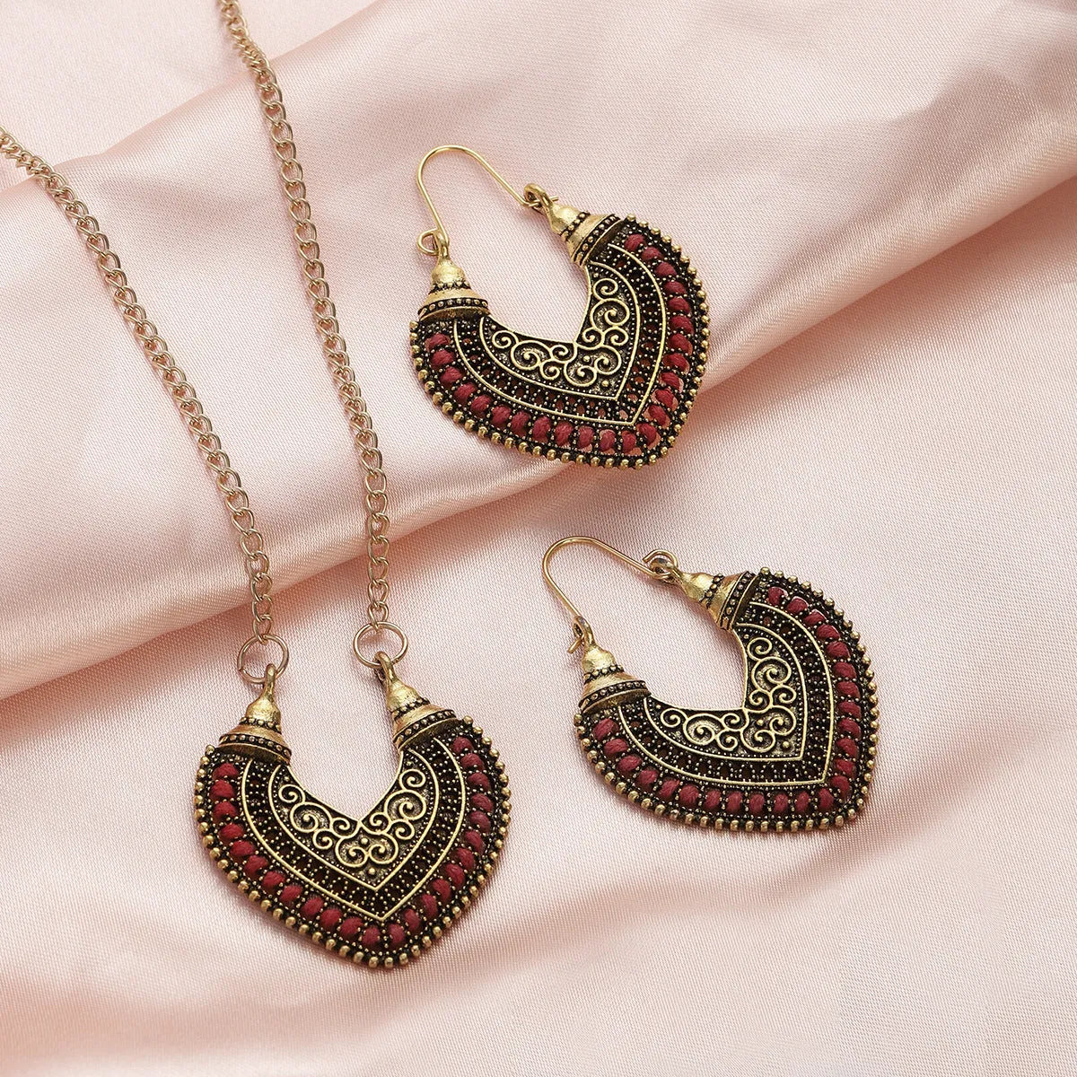Heart-shaped rope winding earrings and necklace set with electroplated alloy pendants in six colours