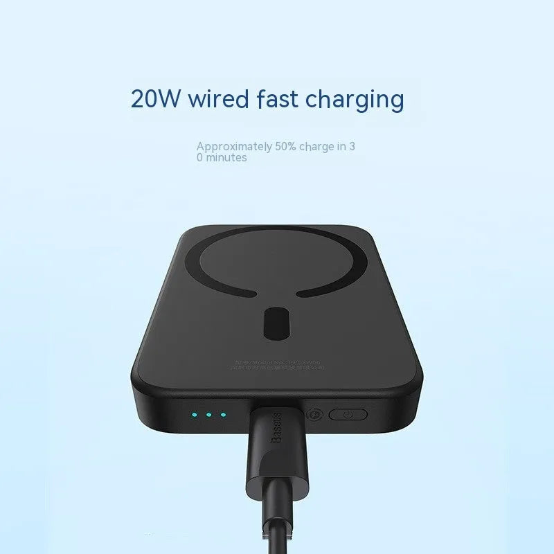 Magnetic wireless power bank in black, 10000mAh, with USB-C and 15W wireless charging