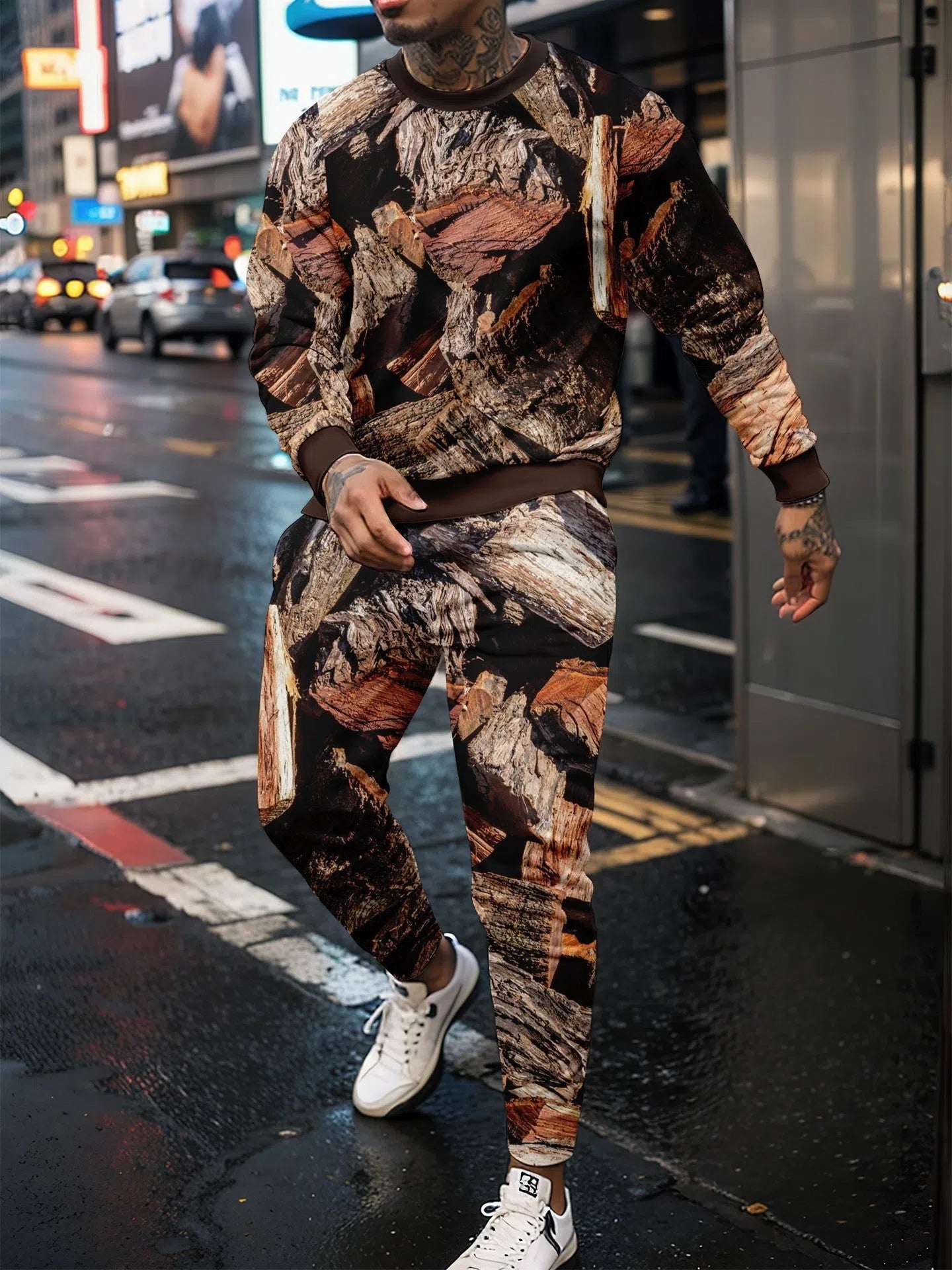 Men's round neck jungle camouflage long sleeve top and trousers sportswear set on model