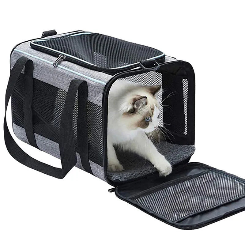 Portable pet carrier bag for dogs and cats with Oxford fabric construction