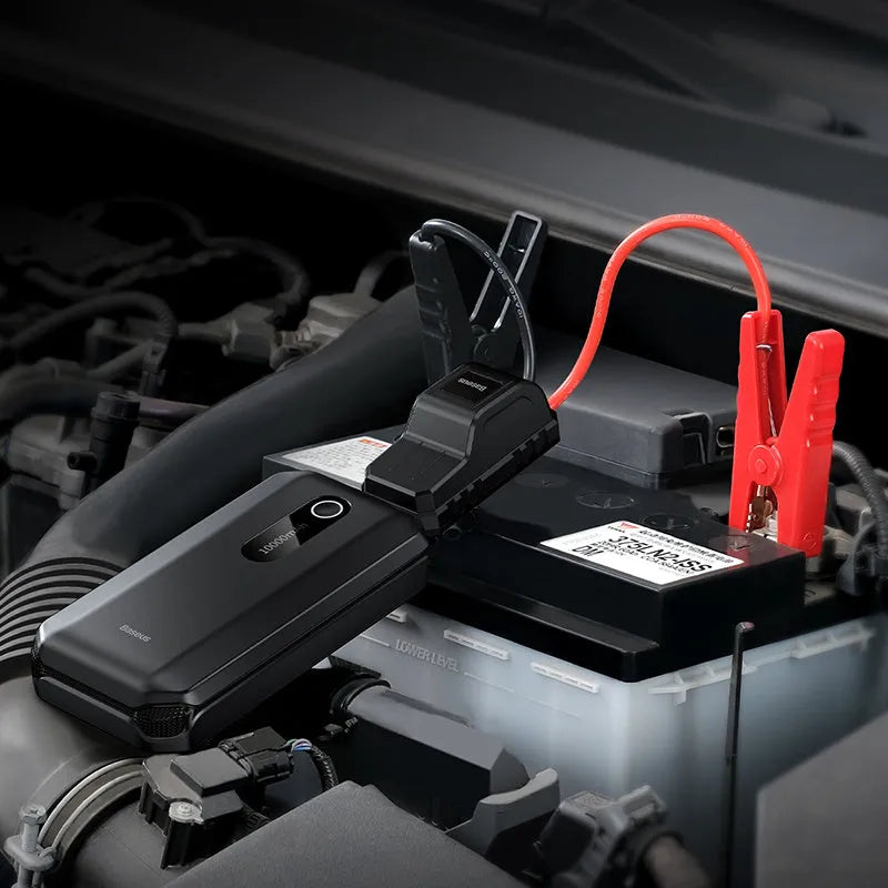 Black vehicle mounted multifunctional emergency lighter 10000mAh 12V jump starter with Type-C and USB ports