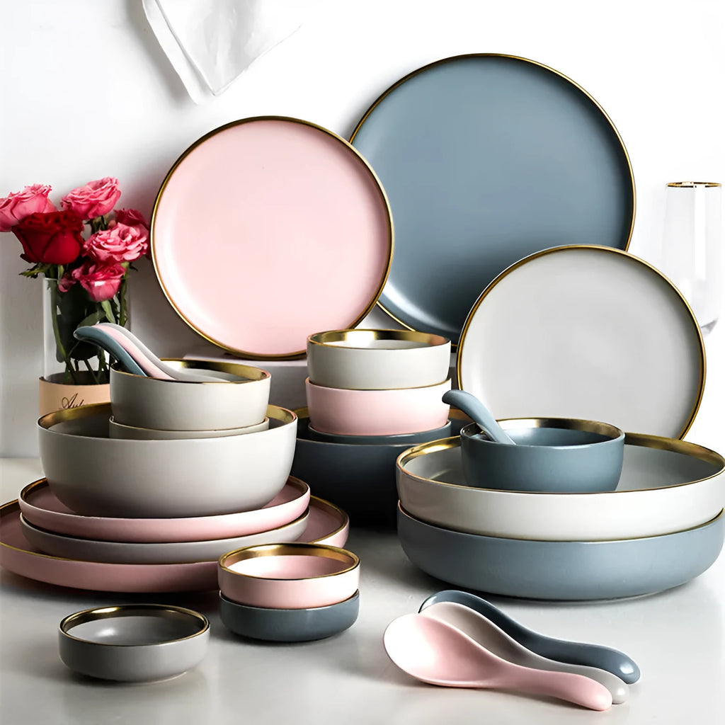 Porcelain tea bowl with celadon surface in Nordic solid colour, available in grey, blue, or pink.
