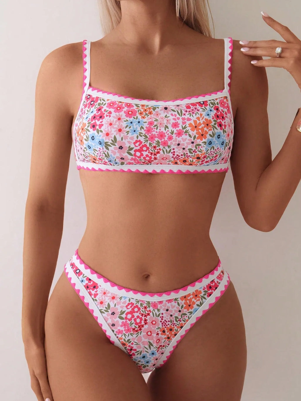 Women's printed lace-up bikini swimsuit in picture colour with adjustable front